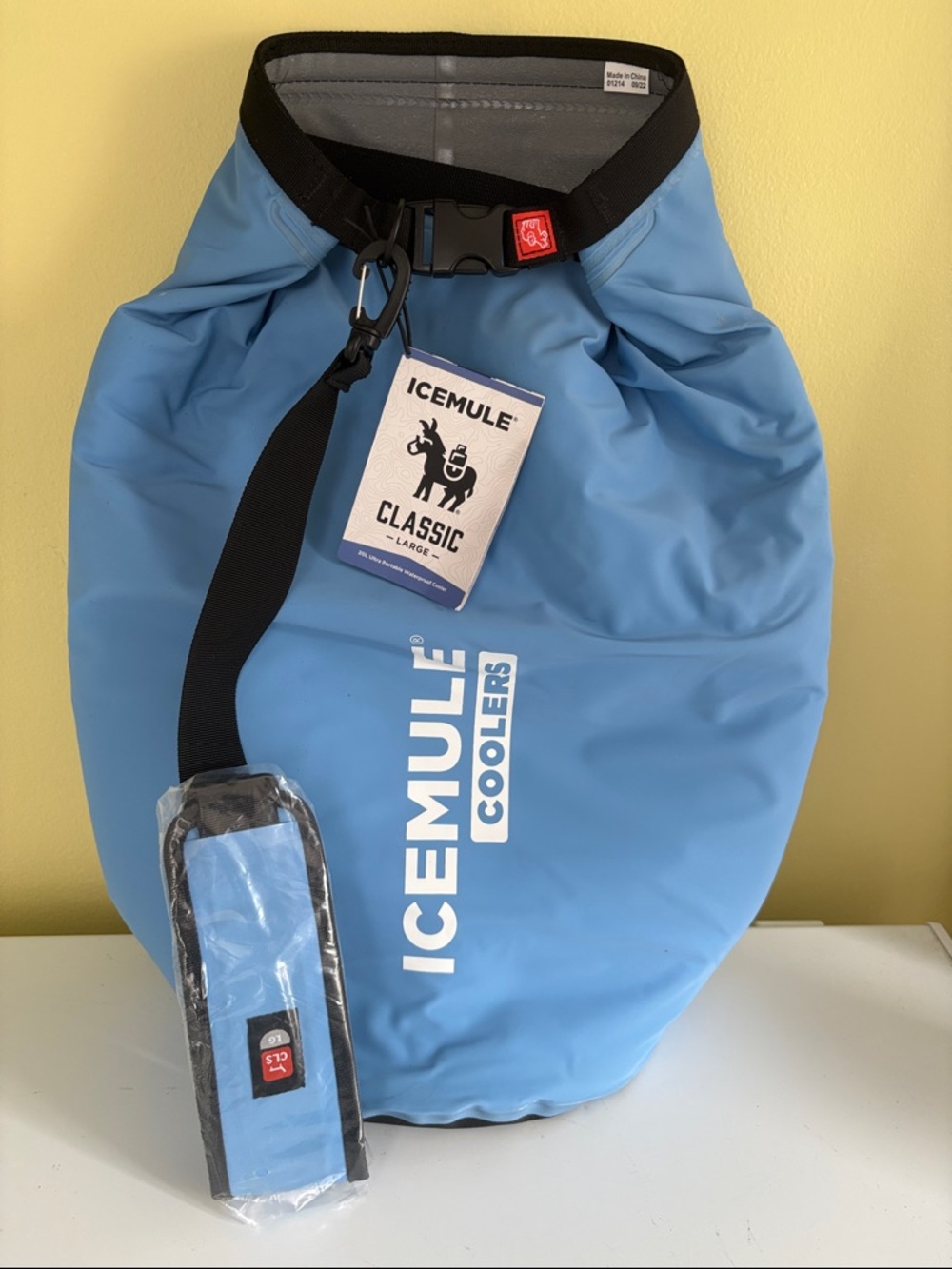 ICEMULE NWT Classic Large Waterproof Cooler 20L Bag - Blue